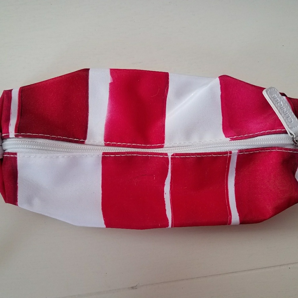 Makeup bag